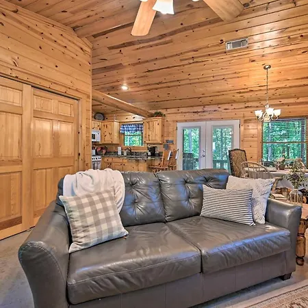 Broken Bow Azalea House - Forest Gem With Hot Tub! Exterior photo