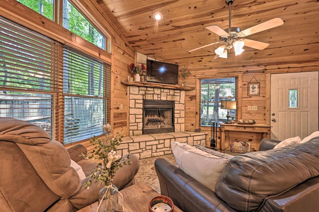 Azalea House - Forest Gem With Hot Tub! * Broken Bow