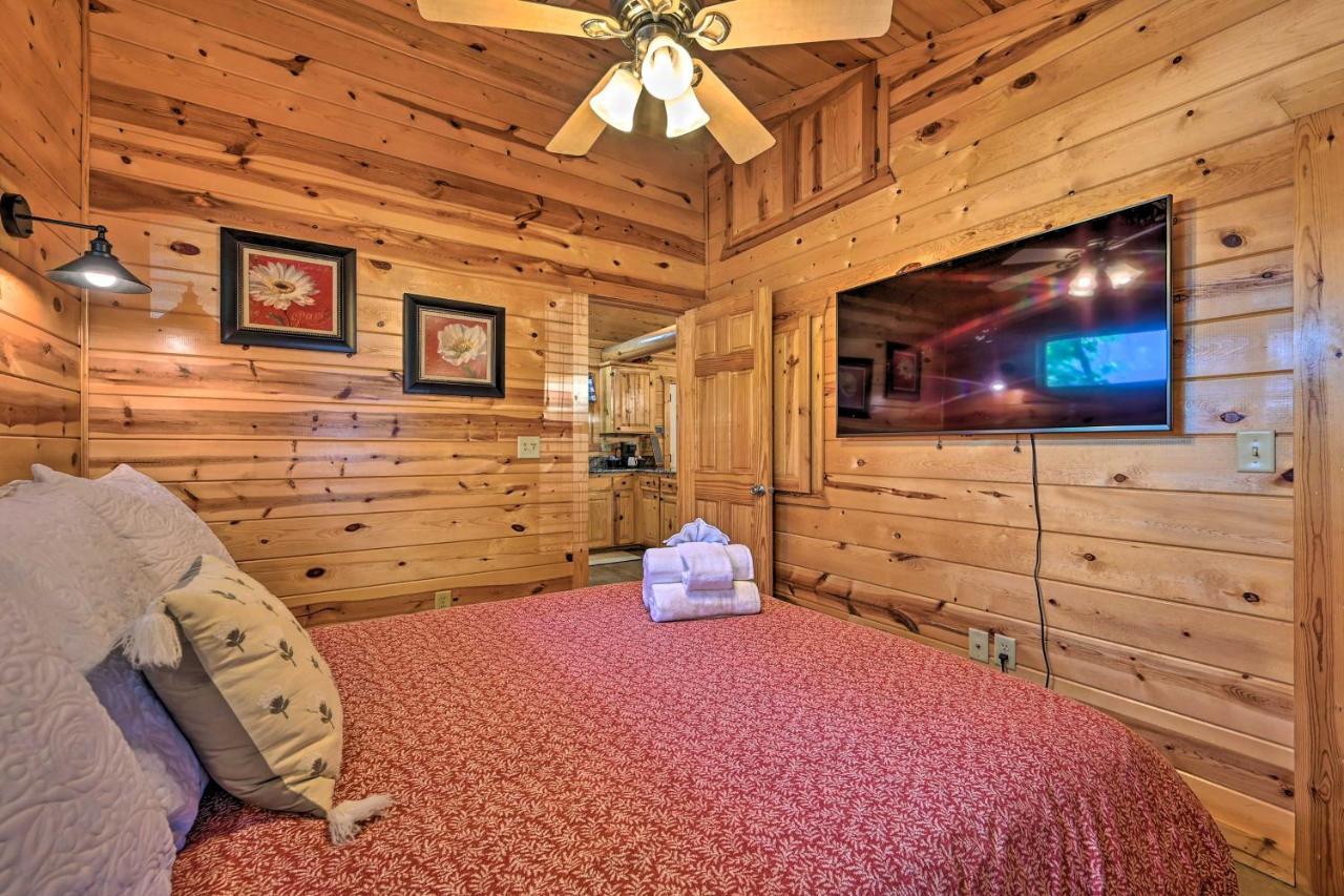 Holiday home Azalea House - Forest Gem With Hot Tub! Broken Bow
